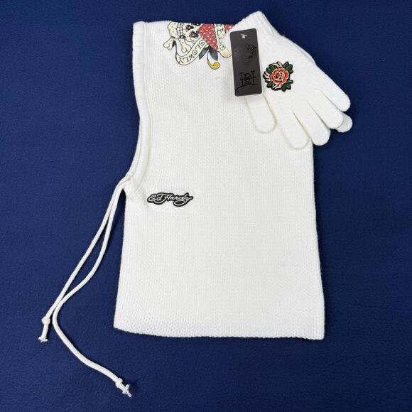 NWT Ed Hardy Knit Hat & Gloves Set Love Kills Slowly White Knit Beanie Ski Y2K - Picture 3 of 9